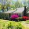 Adorable Cape beach house.3 min walk to beach! Renovated