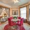 5 Mi to Millennium Park Apartment with Fireplaces
