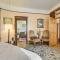 5 Mi to Millennium Park Apartment with Fireplaces