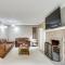 Sterling Heights Getaway with Fire Pit! - Sterling Heights