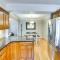 Sterling Heights Getaway with Fire Pit! - Sterling Heights