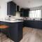 Stylish Home in Bath with Driveway Parking, 10min from City