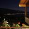 Schönes Ferienhaus Casa Giuseppe mit fantastischem See- und Bergblick