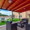 Beautiful Arianny House With Pool - أرونا