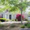 Beautiful Cape Cod home! Steps to beach!