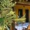 Lolìa Farmhouse with Olive Grove and Hot Tub