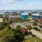 Colorful Emerald Isle Home Just Steps to Beach! - 翡翠岛
