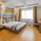 Raha Hotel & Suites