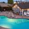 Solvang Inn & Cottages