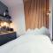DANGUBA - Tiny Glamp House With Hot Tub by IGLENA
