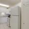 Incredible 1 BR Apt + Den @Crystal City With Gym - أرلينغتون