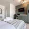 Seaside Pano Apartment #6 with Seaview at Bowles Aparthotel by Yoko Property - Redcar