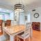 Bradenton Beach Condo with Balcony Walk to Shore! - برادنتون بيتش