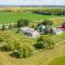 Mountain Ash Farm Country Manor - Creemore