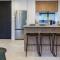 Merivale Gem: 2BR Townhouse Oasis - Christchurch