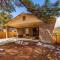 Tranquil Retreat: Luxury Home at Mount Eldens Foothills, Steps from Route 66 and Flagstaff Mall