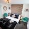 Kings Arms Suites - Luxury Double - Freestanding Bath - Self Check In - Whitehaven