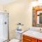 Oceanview condo steps from Moclips Beach dunes. Oceanview condo steps from Moclips Beach dunes.