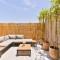 Boho Style 1 Bdr With Huge Terrace Gym Pool - Dubaj
