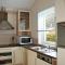 Detached bungalow with dishwasher in a green area