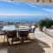 Beachfront Idilia Views