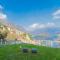 Besana 9 on the Lake - Private garden & parking by Rent All Como