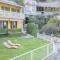 Besana 9 on the Lake - Private garden & parking by Rent All Como