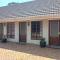 OR Tambo Guest House - Kempton Park