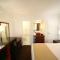 Travelodge by Wyndham Burbank-Glendale