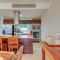 Zen Beachfront Condo, Pool, Gym, Golf, Beach Club