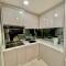 4 Bedroom Seaview Ladang Tanjung Apartment -SMZ Homestay