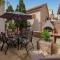 Cozy Apartment In Cesarica With Kitchen