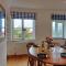 Garreg Wen - White Stone, family holiday home