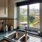 Garreg Wen - White Stone, family holiday home