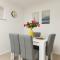 Stylish Seaside Stay – Brighton Marina Views - 布莱顿霍夫