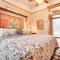 Vintage Downtown Laramie Apartment with Deck!