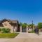 NEW! Family-friendly Home with Pool Table, King Beds - 温莎