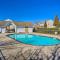 Cozy Greensboro Townhome with Community Pool and Grill