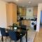 Spacious 2 Bedrooms Apartment In Stratford - Londýn