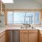 Steps From The Beach! HotTub, $1M Ocean View, Deck