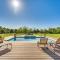 Stunning Ranch Villa Private Pool and Hot Tub! - Weimar