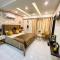 One bedroom flat available for month in al qasmiyah - Шарджа
