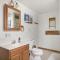 Hot Tub, Screened Porch, Grill, WiFi - Huge Cabin!