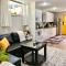 Yellow Door Suite