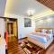 Luxury stay at Hotel Broadway Boutique Mall Road Chowrasta Near Mahakal Temple