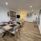This spectacular 3-bedroom apart