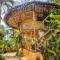 The Bamboo Houses - Tropical Garden & Empty Beach - 卢纳将军城