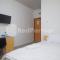 River House Mitra RedDoorz