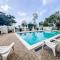 La Riviera One Coastal Life Style One Bedroom