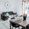 Three-Square house {apartment}